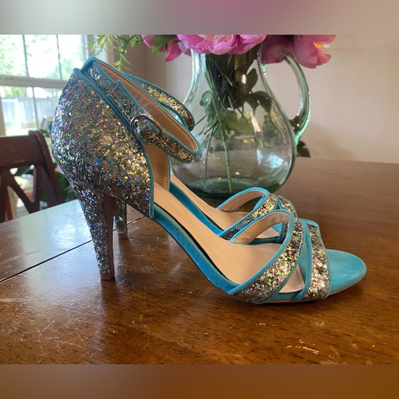 Glitter aqua ankle strap shoes ideal for parties and dance - Picture 2 of 5